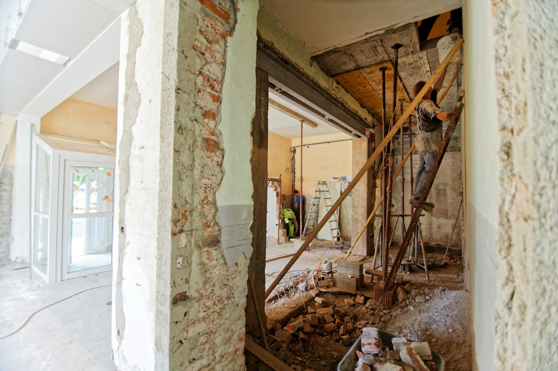 Renovare interioară în desfășurare